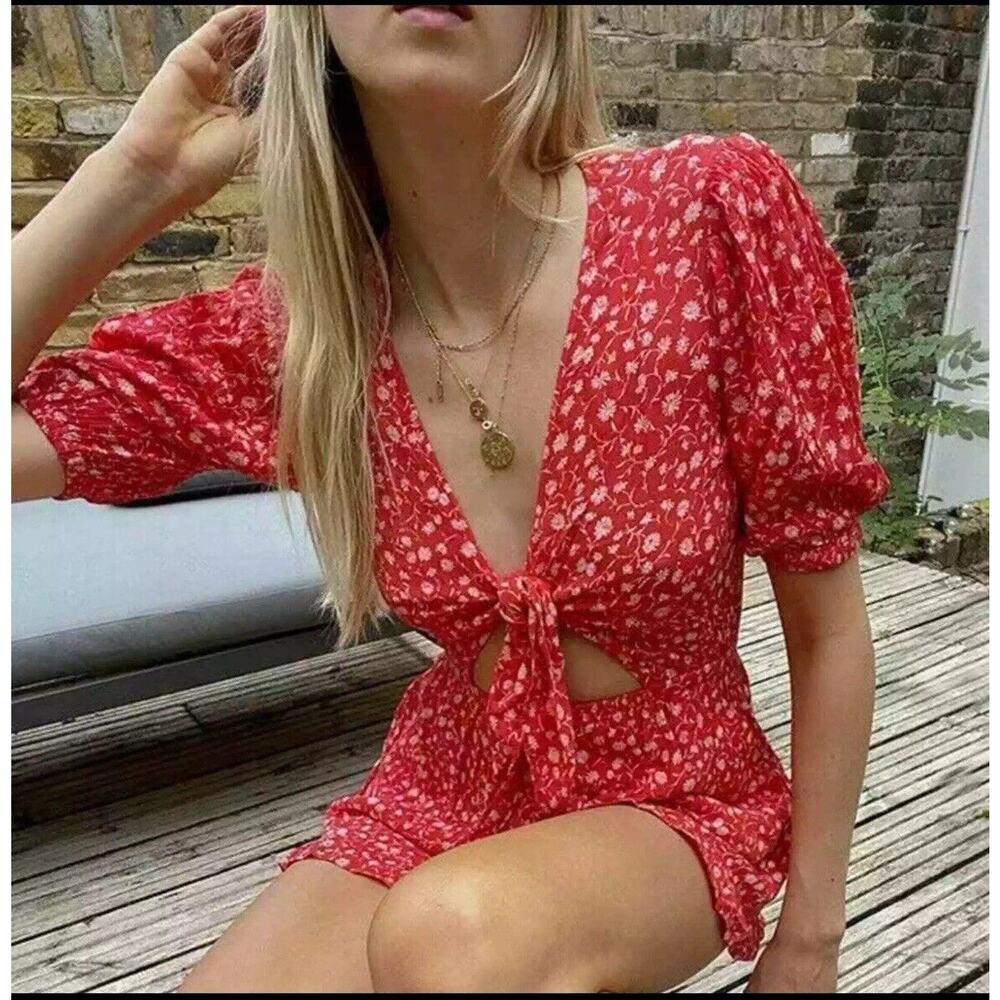 Urban Outfitters Tilly Floral Romper One Piece Size Small Red